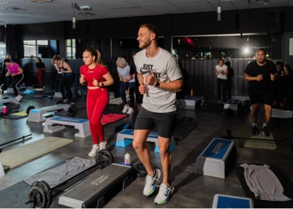 Sporters trainen bij Healthcenter Rotterdam Zuid